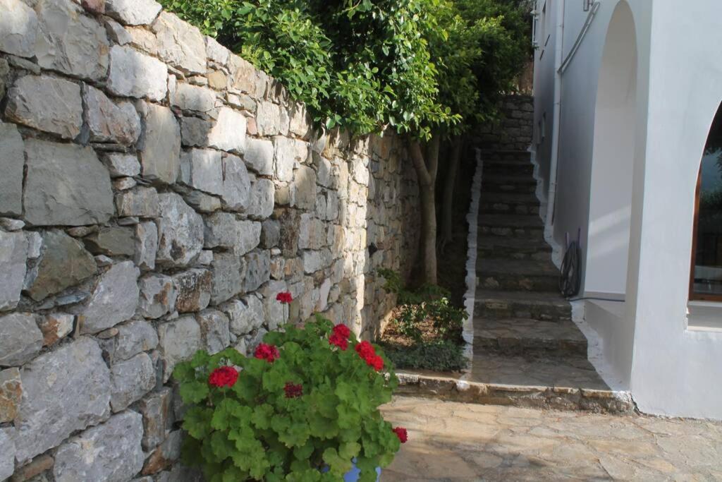 A Crystal Clear House In Pyrgos, Heraklion Crete Pirgos  Экстерьер фото